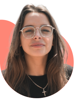 Helena Belle LinkedIn Content Creator